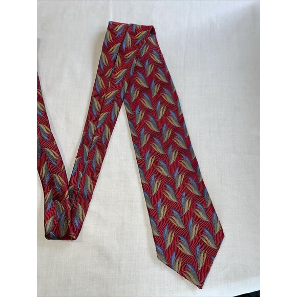 Levy’s Dress Tie Men’s Size 58” Red Floral 100% Silk Designer - Picture 3 of 12